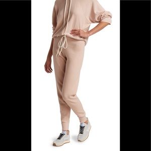 Varley sweatpants $108